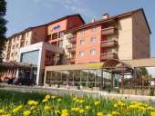 Foto exterior la Hotel Apollo Sangeorgiu de Mures 4* Mures